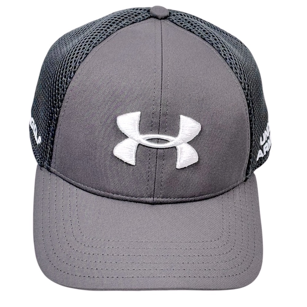 Under Armour Golf Grey With WhiteLettering & Logo Flex Fit Cap Fits M/L